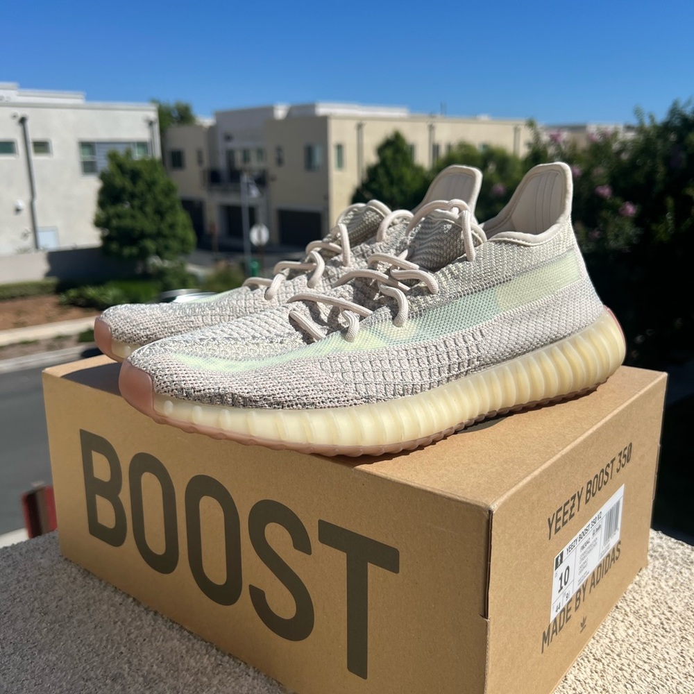 Yeezy 350 Citrin (Non-Reflective)